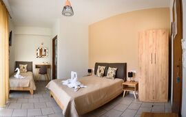 Finikes Studios, Limenas, Thassos