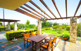 bizmut shared pool vila paliuri kassandra 1