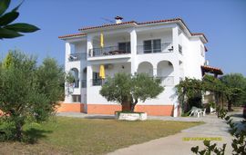 epavlis kaleas villa nikiti sithonia 1