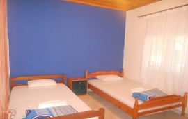 lemonis zoi studios sykia sithonia 6 bed apartment 1