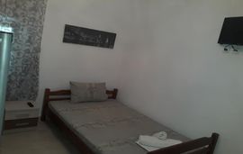 lemonis zoi studios sykia sithonia 6 bed apartment 17