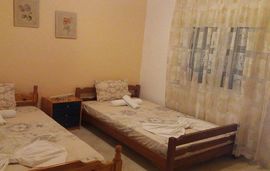 lemonis zoi studios sykia sithonia 6 bed apartment 3