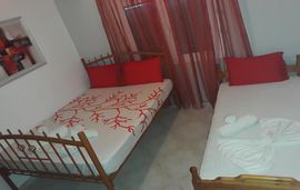 lemonis zoi studios sykia sithonia 6 bed apartment 5