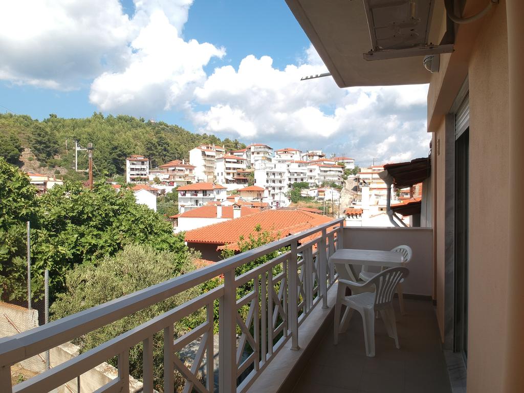 Livadiotis Apartments - Neos Marmaras | Sithonia accommodation | Nikana.gr