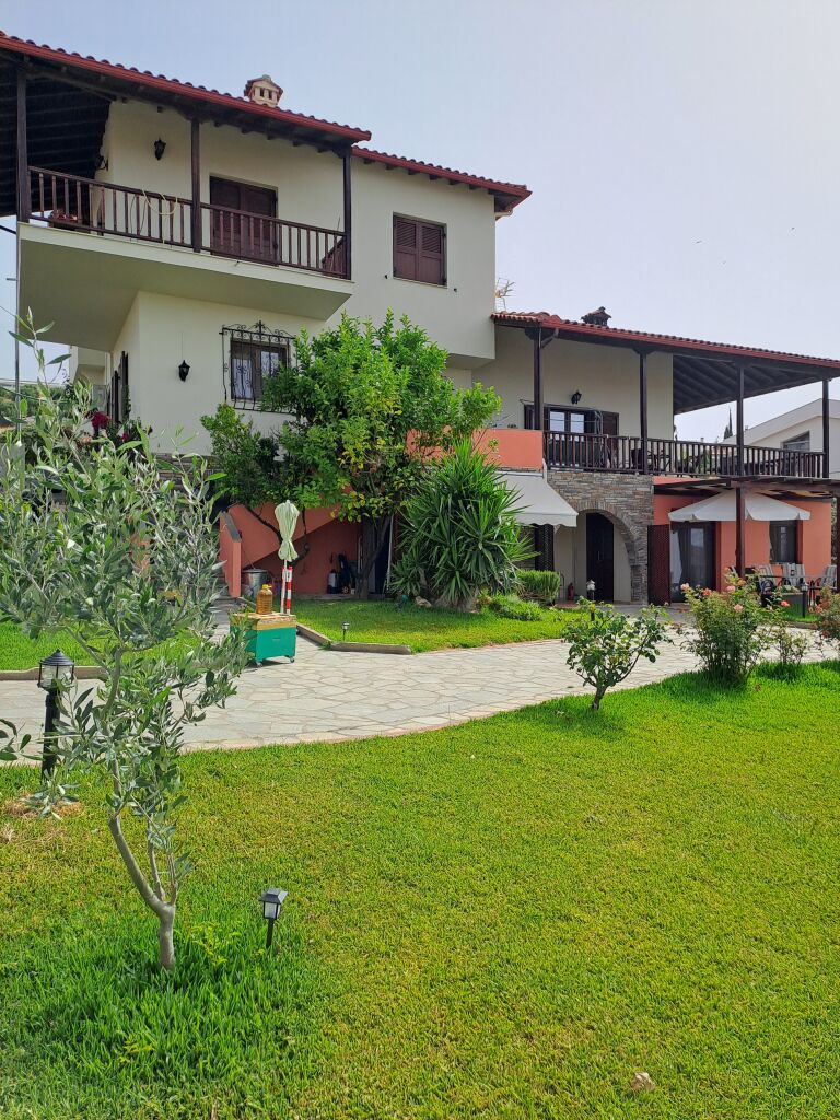 Sunday's Family House, Nikiti, Sithonia