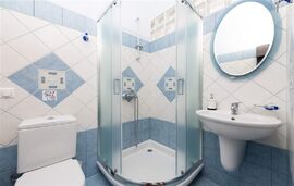 House Of Hearts, Limenas, Thassos