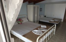 agapi house neos marmaras sithonia 4 bed studio 8