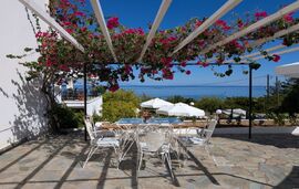 Travlos Studios, Poros, Kefalonia