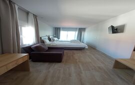 Horizon Studios, Pefkohori, Kassandra