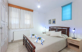 Akrokeramon Apartments, Limenas, Thassos, 5 Bed Apartment, Semi-based, No.12