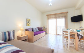 Akrokeramon Apartments, Limenas, Thassos, 5 Bed Apartment, No.23 & No.33