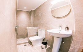 Bloom Garden Apartments, Ierissos, Athos