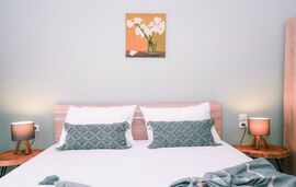 Bloom Garden Apartments, Ierissos, Athos