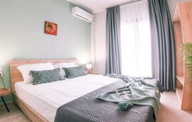 Bloom Garden Apartments, Ierissos, Athos