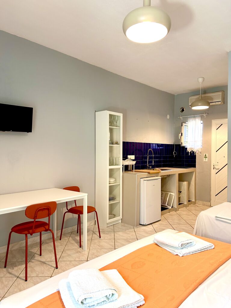 Anthonas House, Nikiti, Sithonia 3 Bed Studio, No. 2