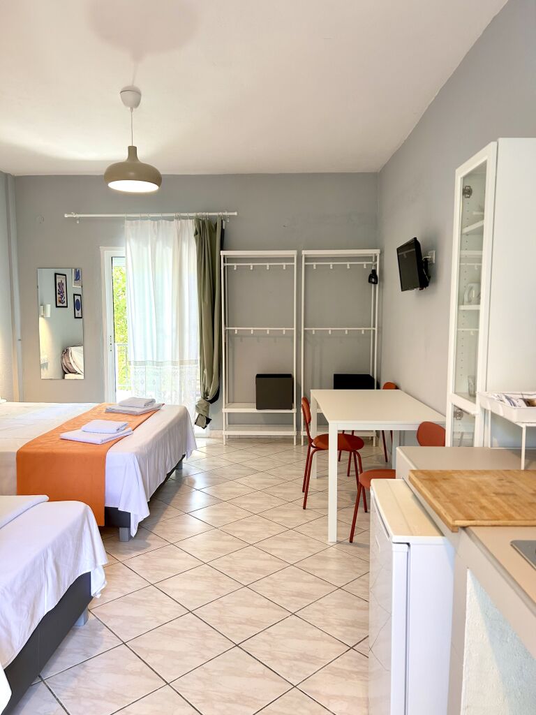 Anthonas House, Nikiti, Sithonia 3 Bed Studio, No. 2