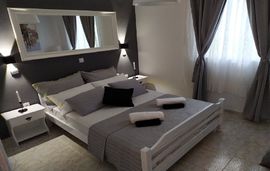 apartments vuk and afrodita pefkohori kassandra vuk 1