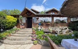 Gurmanska pauza u Leskovcu - etno brvnara Groš