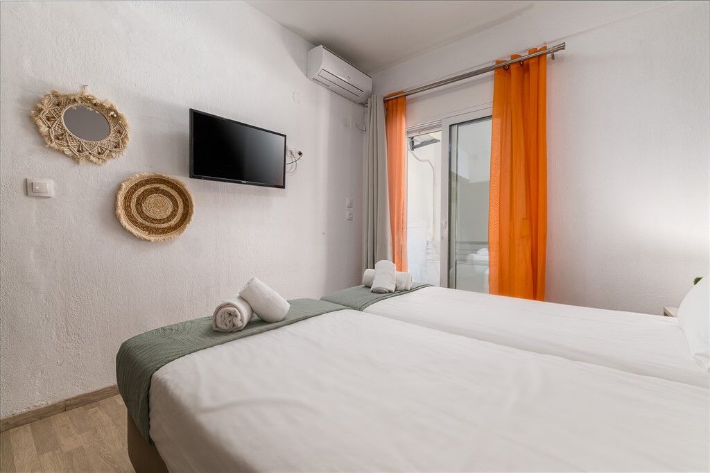 Theramvos Apartments, Pefkohori, Kassandra