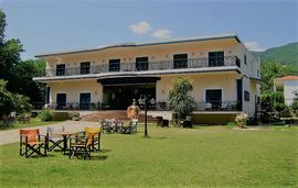 hlidi hotel kokkino nero pieria 1