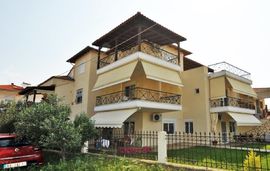 azalia apartments nea moudania kassandra 1