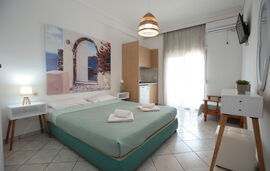 Il Centro Studios, Potos, Thassos