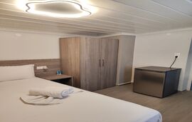 Xerxis Hotel, Nea Rodha, Athos