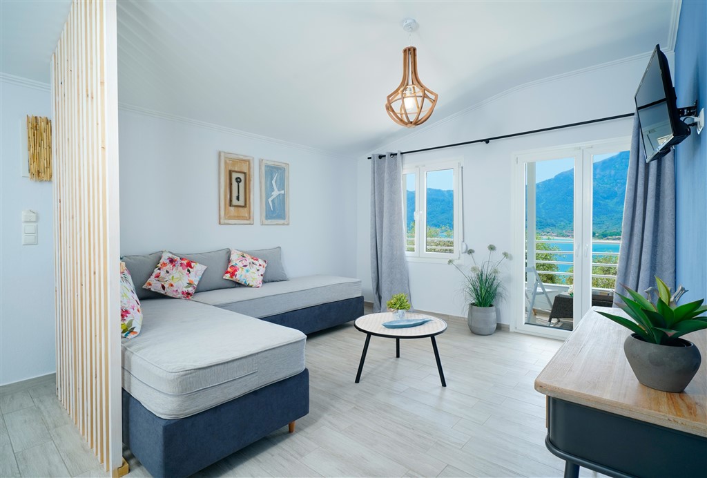 La Isla Villa, Golden Beach, Thassos, 4 Bed Apartment, First Floor