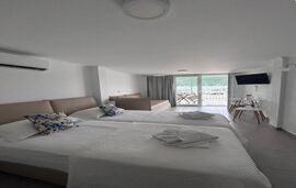 Andromeda Seaside Apartments, Nidri, Lefkada