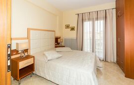 House Maria, Agios Nikolaos, Sithonia - 6 Bed Apartment