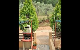 Milonas Villa, Skala Rachoni, Thassos, 6 Bed Apartment, Two-level, Vicky