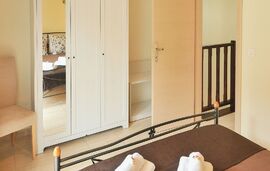 Milonas Villa, Skala Rachoni, Thassos, 6 Bed Apartment, Two-level, Vicky