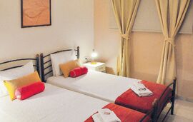 Milonas Villa, Skala Rachoni, Thassos, 6 Bed Apartment, Two-level, Vicky