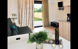 Milonas Villa, Skala Rachoni, Thassos, 4 Bed Apartment, Aelia