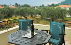 Milonas Villa, Skala Rachoni, Thassos, 2 Bedroom Apartment, Two-level, Anthea