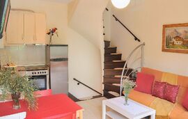 Milonas Villa, Skala Rachoni, Thassos, 6 Bed Apartment, Two-level, Debbie