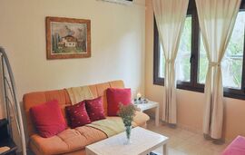 Milonas Villa, Skala Rachoni, Thassos, 6 Bed Apartment, Two-level, Debbie