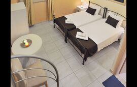 Milonas Villa, Skala Rachoni, Thassos, 6 Bed Apartment, Two-level, Debbie