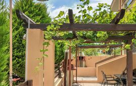 Milonas Villa, Skala Rachoni, Thassos, 6 Bed Apartment, Two-level, Debbie