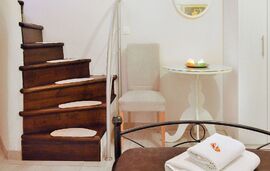 Milonas Villa, Skala Rachoni, Thassos, 6 Bed Apartment, Two-level, Debbie