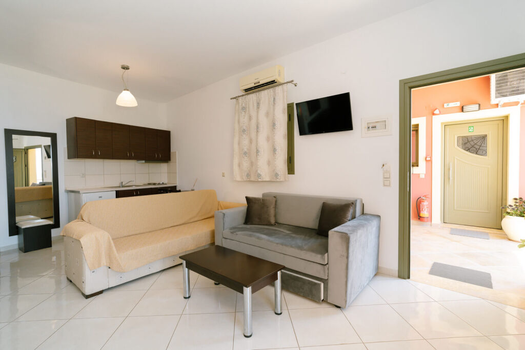 Siarbas Hotel, Vrahos, Epirus, 5 Bed Studio, No. 1