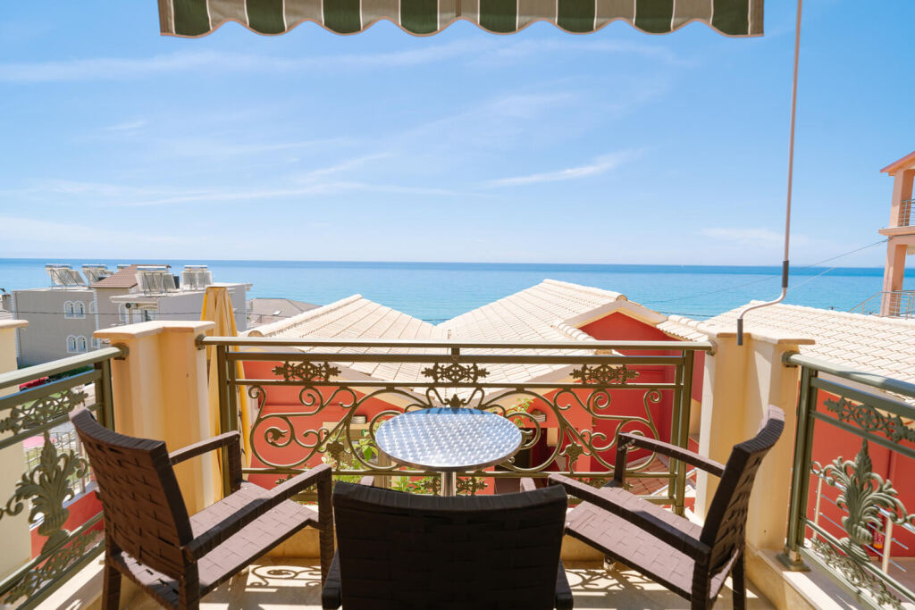 Siarbas Hotel, Vrahos, Epirus, 6 Bed Apartment, No. 2