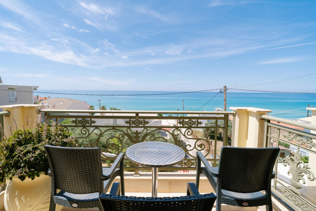 Siarbas Hotel, Vrahos, Epirus, 4 Bed Studio, No. 7