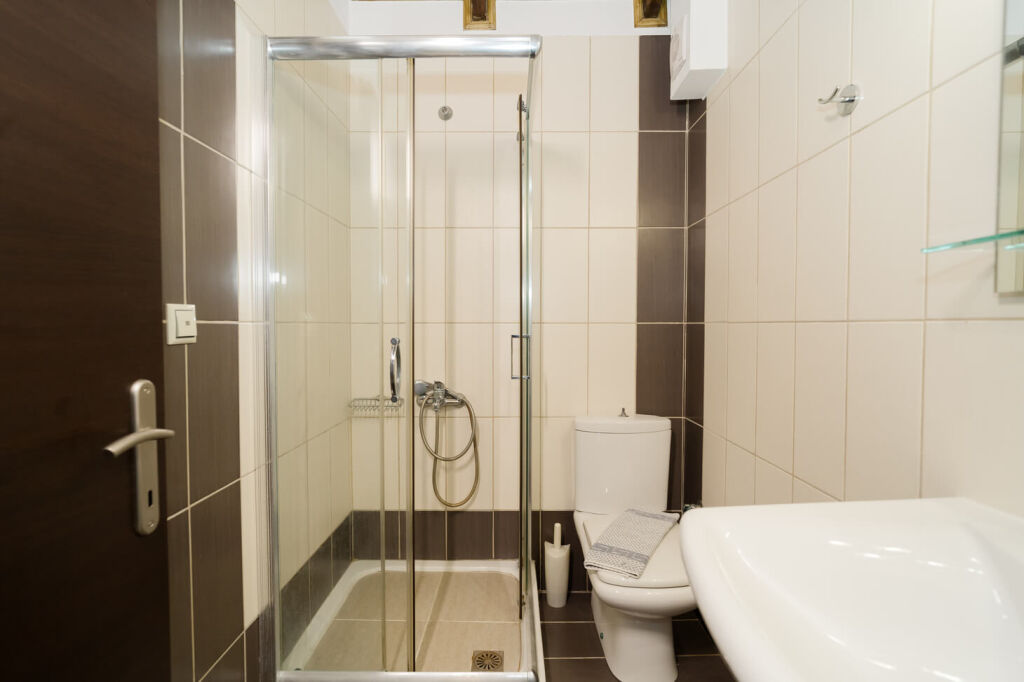 Siarbas Hotel, Vrahos, Epirus, 4 Bed Studio, No. 7