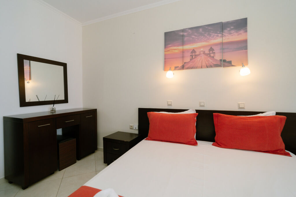 Siarbas Hotel, Vrahos, Epirus, 4 Bed Studio, No. 8