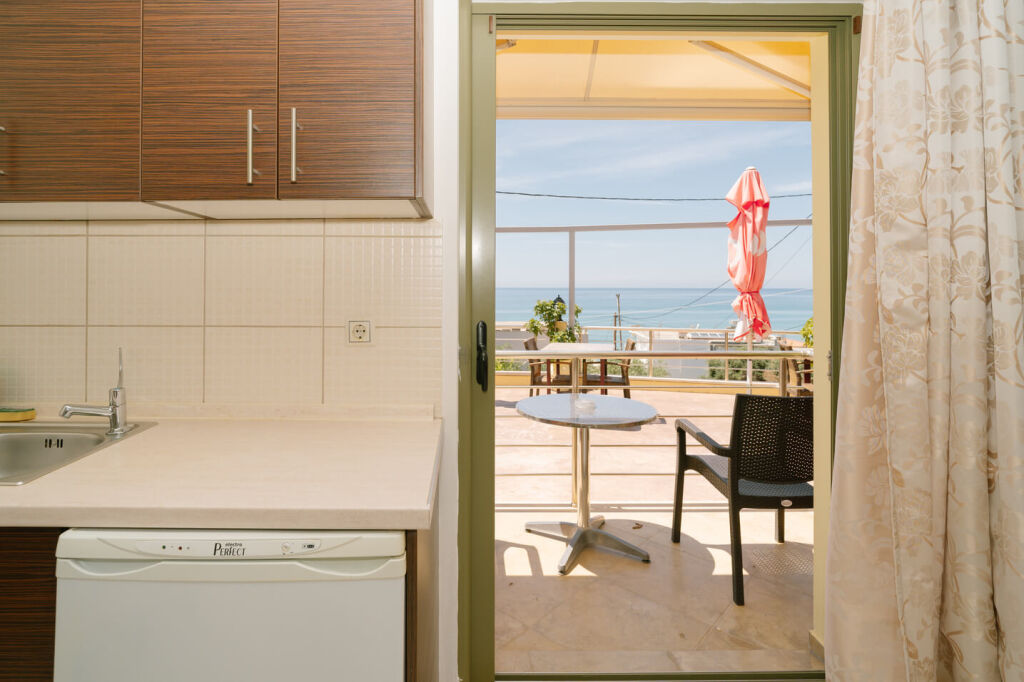 Siarbas Hotel, Vrahos, Epirus, 4 Bed Studio, No. 8