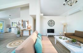 Eleonas Apartment, Limenas, Thassos, 5 Bed Apartment