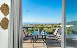 Eleonas Apartment, Limenas, Thassos, 5 Bed Apartment