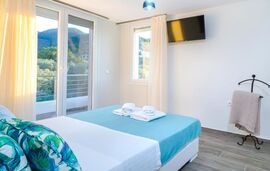 Eleonas Apartment, Limenas, Thassos, 5 Bed Apartment