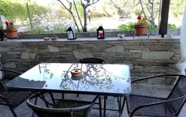 Jenny's Garden House, Vourvourou, Sithonia - 5 Bed Apartment, Ground Floor